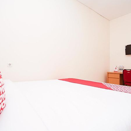 Oyo 782 Menjangan Residence At Citraland 1 Surabaja Zewnętrze zdjęcie