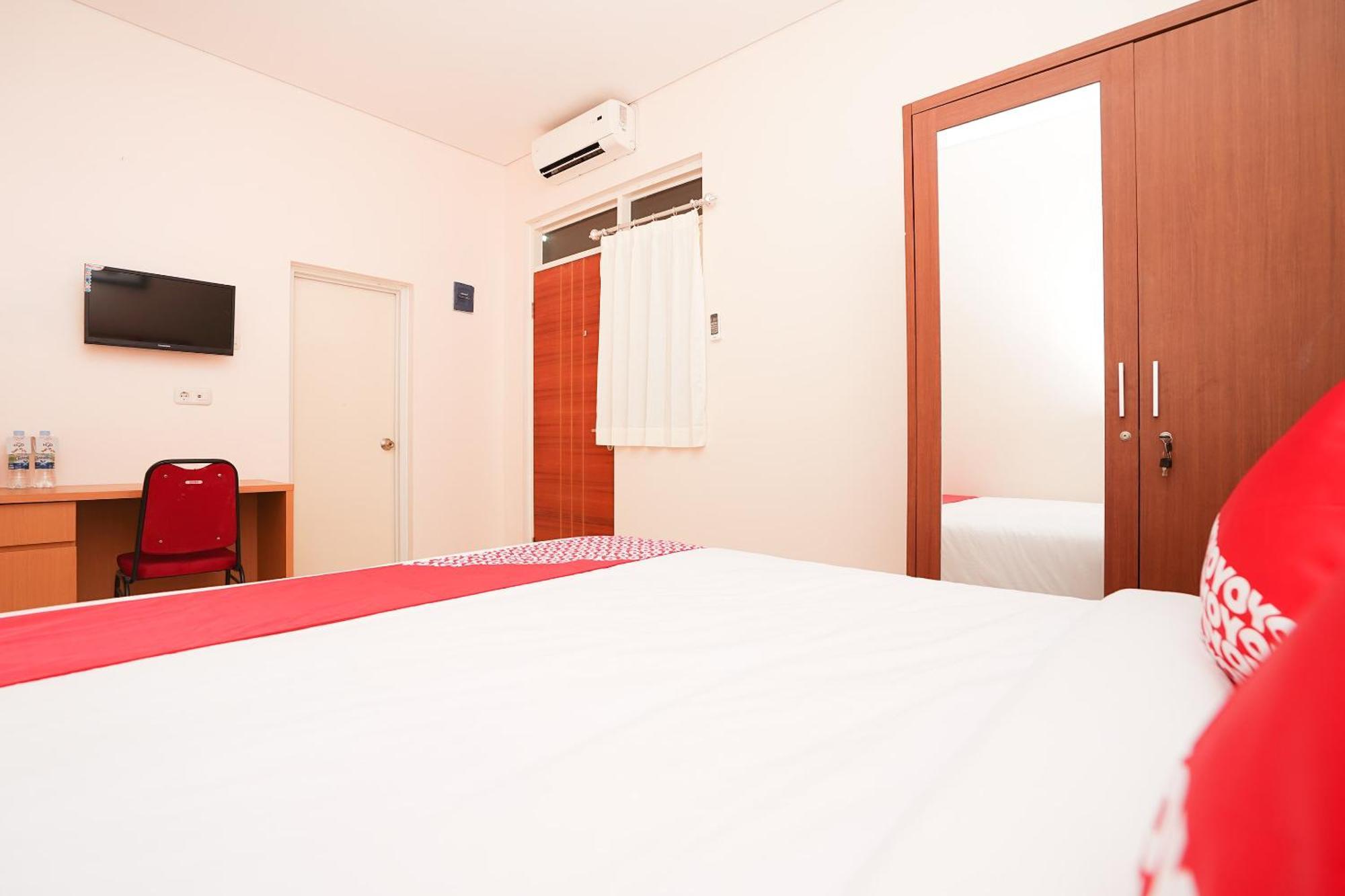 Oyo 782 Menjangan Residence At Citraland 1 Surabaja Zewnętrze zdjęcie