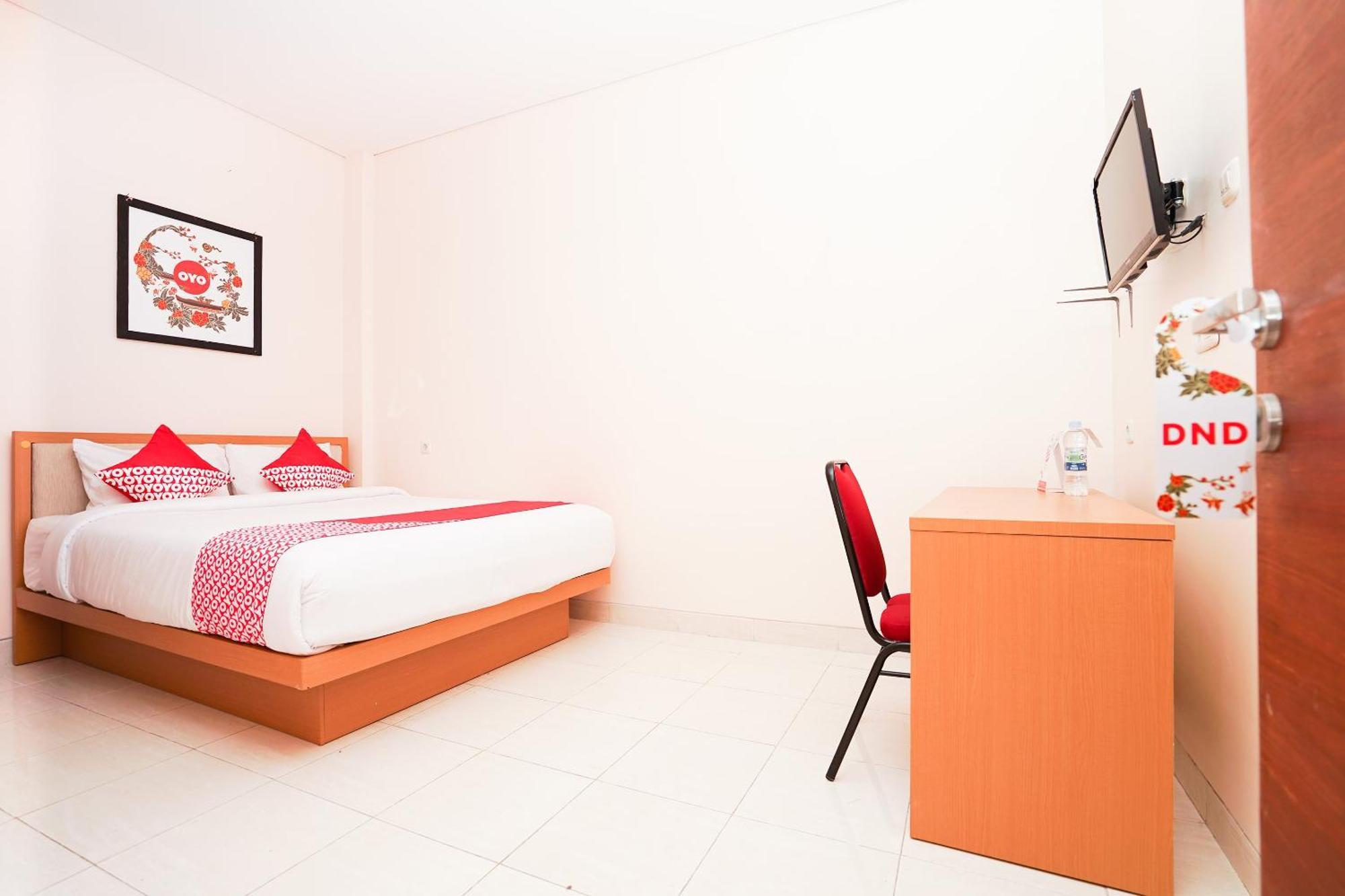 Oyo 782 Menjangan Residence At Citraland 1 Surabaja Zewnętrze zdjęcie